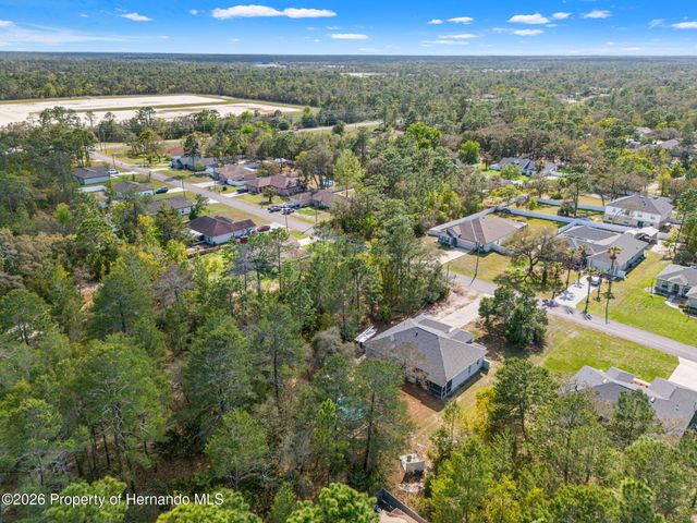 11128 Lomita Wren Road, Weeki Wachee, FL 34614