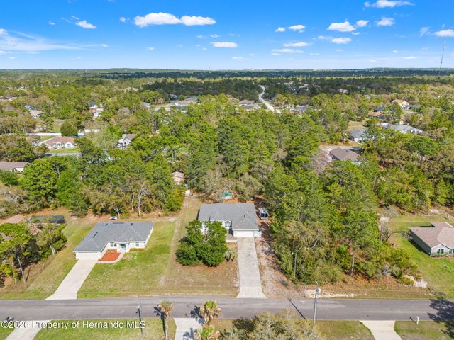 11128 Lomita Wren Road, Weeki Wachee, FL 34614