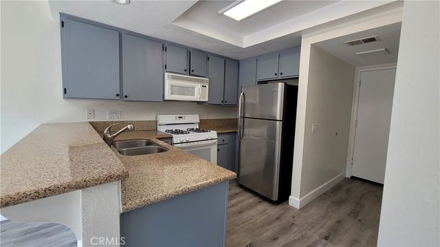 1112 S Cypress Avenue 28, Ontario, CA 91762