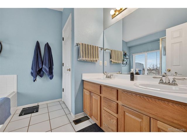 1672 E 131st Ct, Thornton, CO 80241