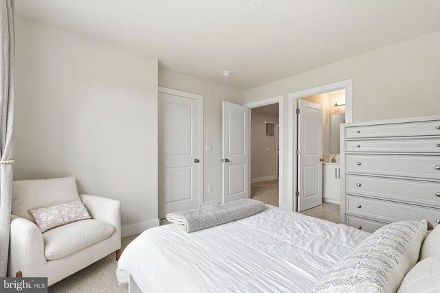 3451 WOODED RUN DR, Broad Run, VA 20137
