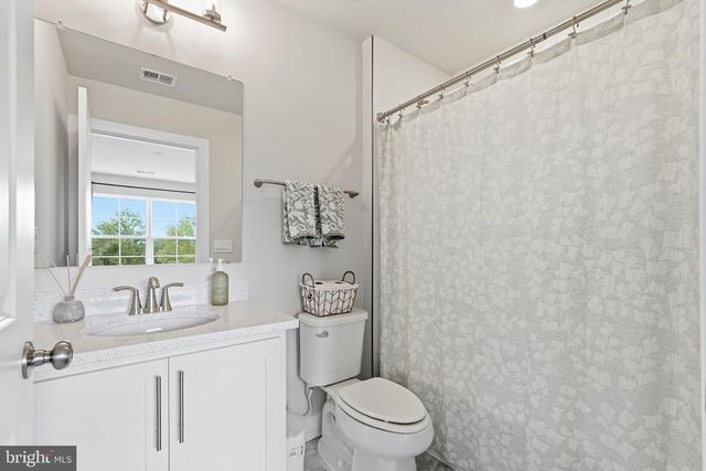 3451 WOODED RUN DR, Broad Run, VA 20137