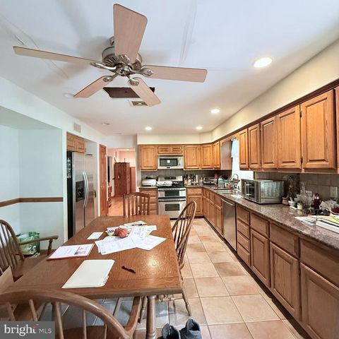 620 COLUMBIA RD, Egg Harbor City, NJ 08215
