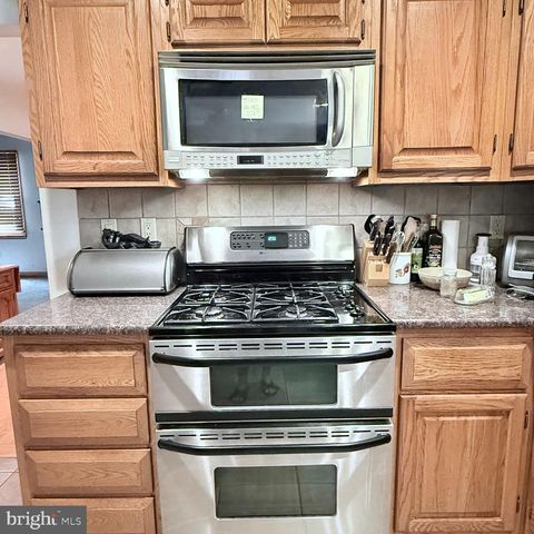 620 COLUMBIA RD, Egg Harbor City, NJ 08215