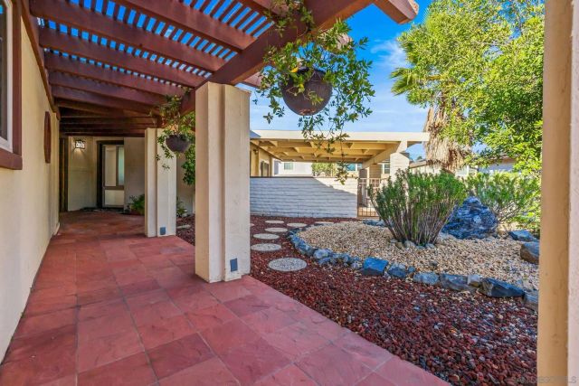 1340 La Mirada Ave, Escondido, CA 92026