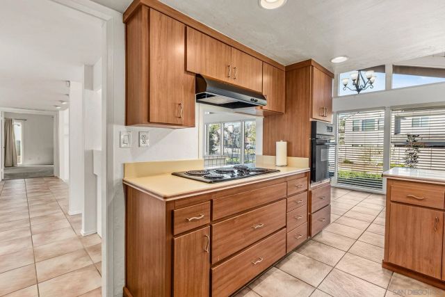 1340 La Mirada Ave, Escondido, CA 92026