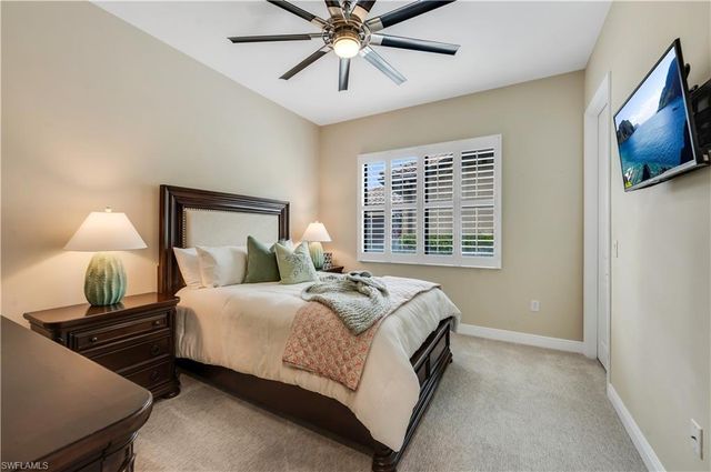12746 Dundee LN, Naples, FL 34120