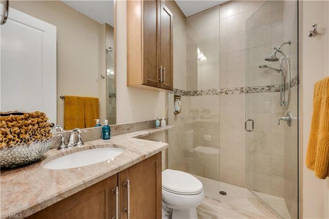 12746 Dundee LN, Naples, FL 34120