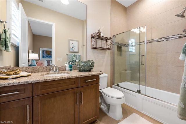 12746 Dundee LN, Naples, FL 34120