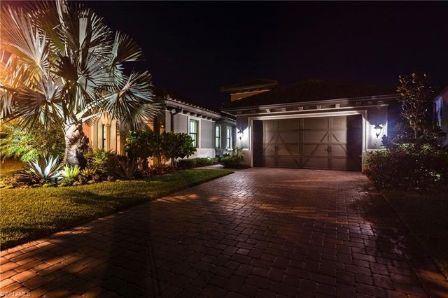 12746 Dundee LN, Naples, FL 34120