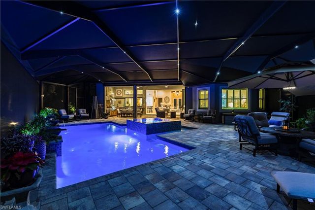 12746 Dundee LN, Naples, FL 34120