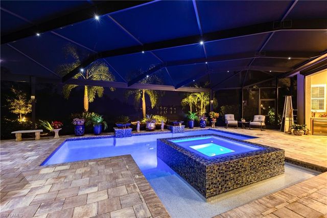 12746 Dundee LN, Naples, FL 34120