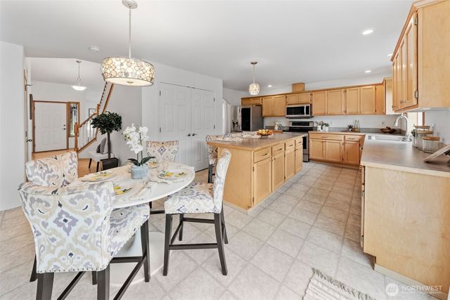 9107 189th Street E, Puyallup, WA 98375