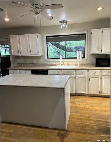 2496 BAY HL, Bulverde, TX 78163
