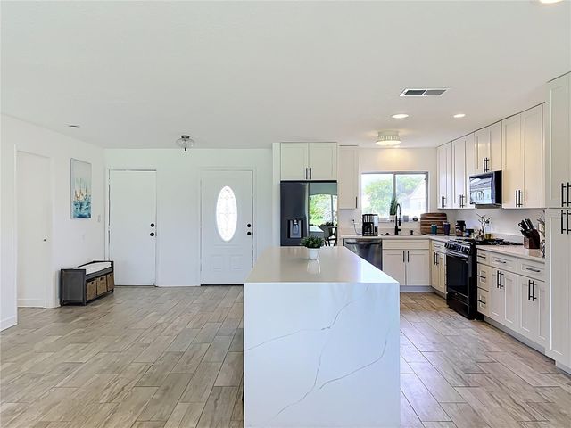 5501 MEMORIAL DRIVE, Orlando, FL 32821