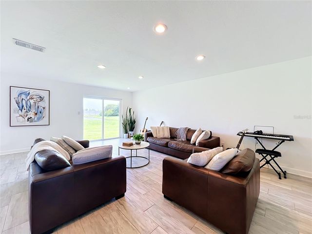 5501 MEMORIAL DRIVE, Orlando, FL 32821