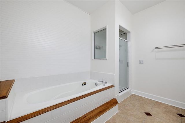 5356 Brooke Ridge Drive, Atlanta, GA 30338