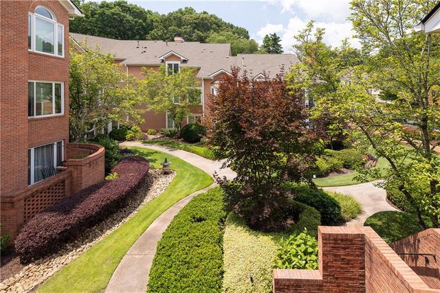 5356 Brooke Ridge Drive, Atlanta, GA 30338