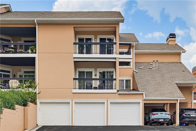 5356 Brooke Ridge Drive, Atlanta, GA 30338