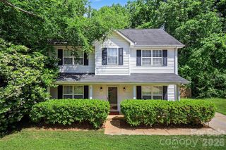 6323 Pine Hollow Drive, Charlotte, NC 28212