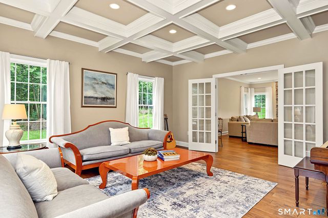 220 Haviland Road, Ridgefield, CT 06877