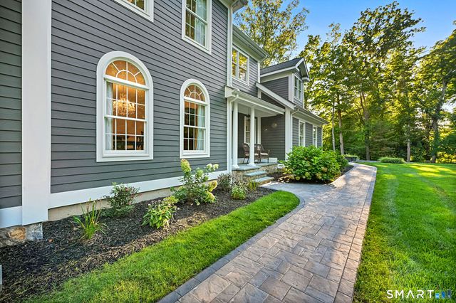 220 Haviland Road, Ridgefield, CT 06877