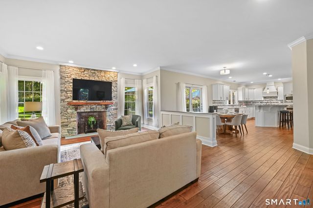 220 Haviland Road, Ridgefield, CT 06877