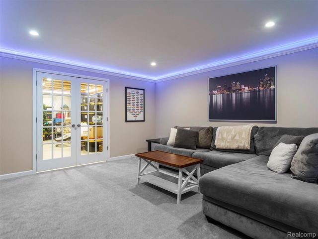 5559 Radiant Avenue, Howell, MI 48855