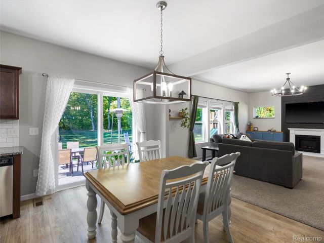 5559 Radiant Avenue, Howell, MI 48855