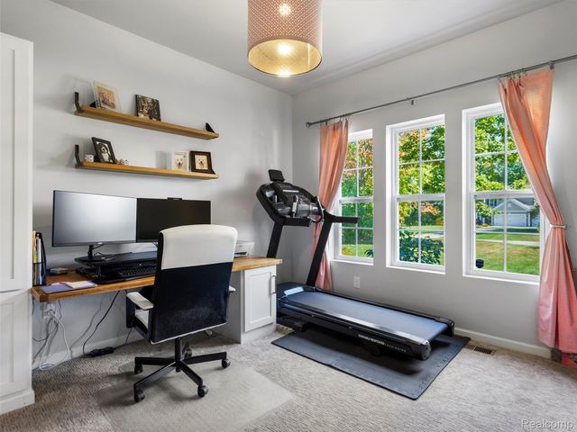 5559 Radiant Avenue, Howell, MI 48855