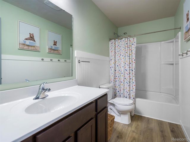 5559 Radiant Avenue, Howell, MI 48855