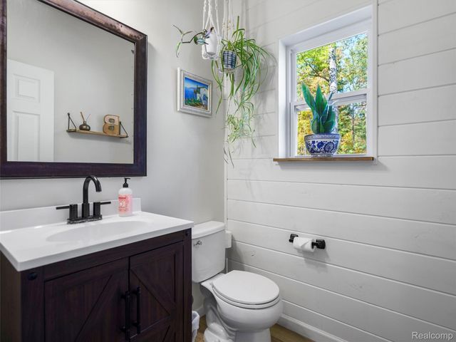 5559 Radiant Avenue, Howell, MI 48855