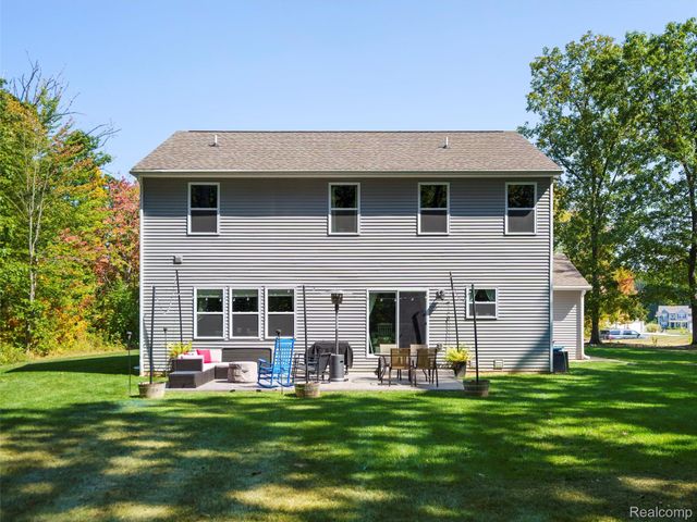 5559 Radiant Avenue, Howell, MI 48855