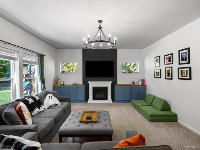 5559 Radiant Avenue, Howell, MI 48855