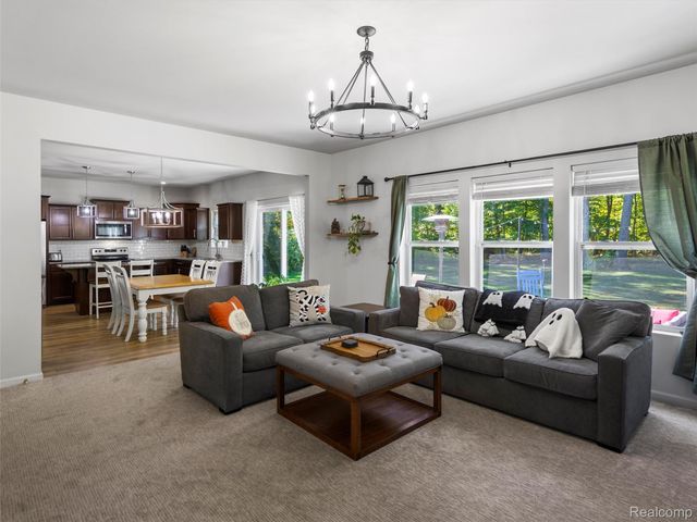 5559 Radiant Avenue, Howell, MI 48855