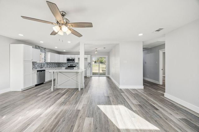 4500 Wellesley Avenue, Fort Worth, TX 76107