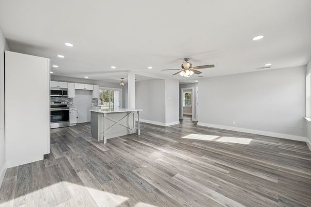 4500 Wellesley Avenue, Fort Worth, TX 76107