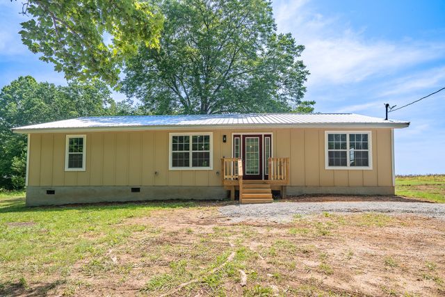 255 Second Creek Rd, Five Points, TN 38457