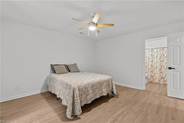 24 James SQ, Williamsburg, VA 23185