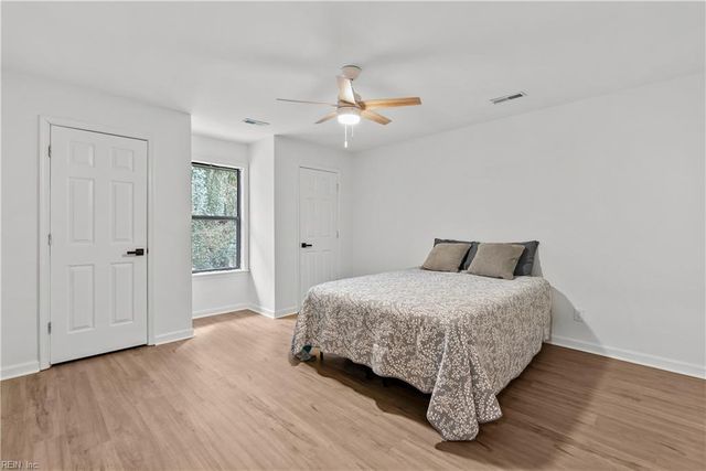 24 James SQ, Williamsburg, VA 23185