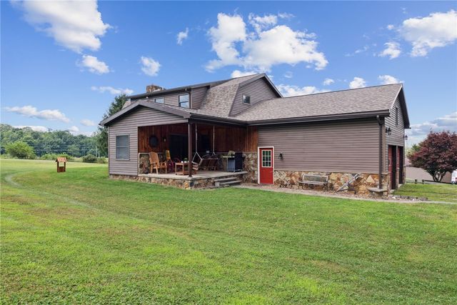 576 Stoney Run Rd, Derry Twp, PA 15717