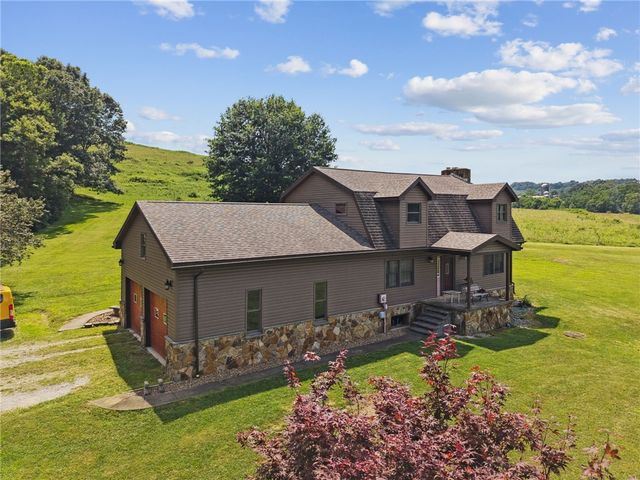 576 Stoney Run Rd, Derry Twp, PA 15717