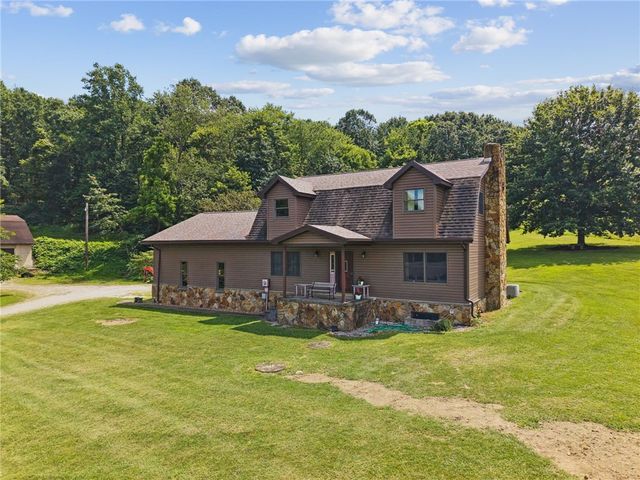 576 Stoney Run Rd, Derry Twp, PA 15717