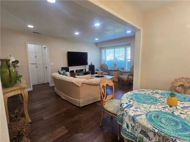 10613 Shellyfield, Downey, CA 90241