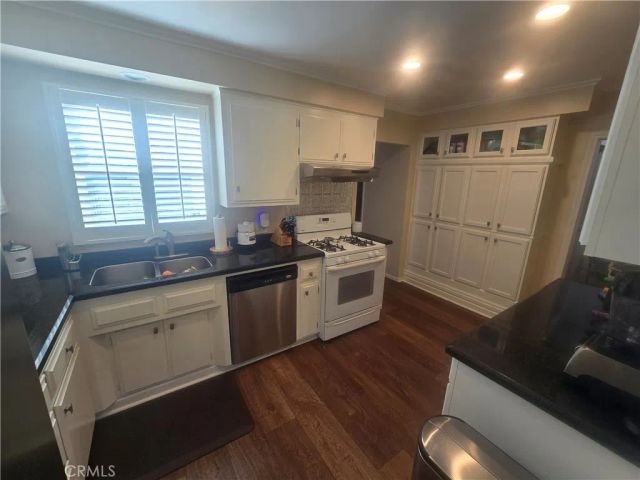 10613 Shellyfield, Downey, CA 90241