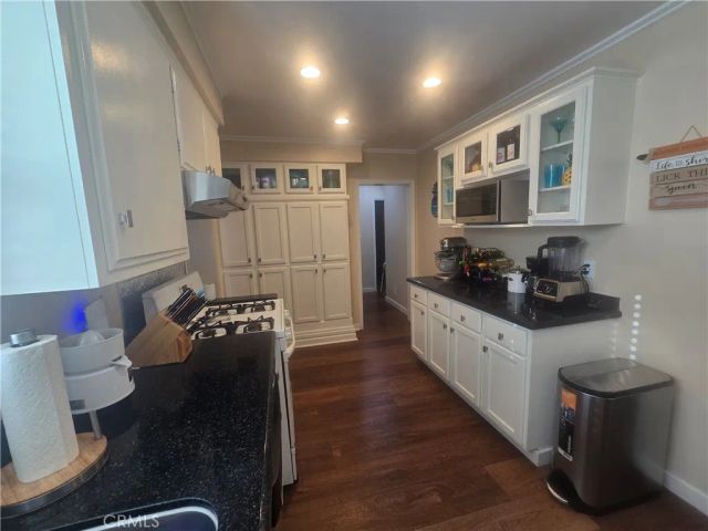 10613 Shellyfield, Downey, CA 90241