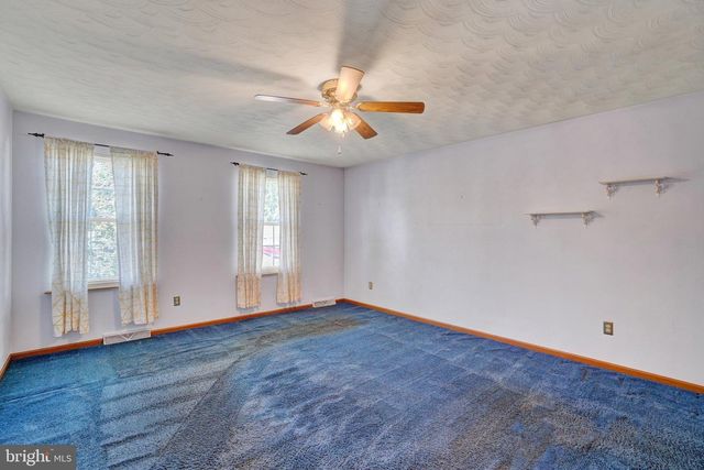 187 E SCARBOROUGH FARE, Stewartstown, PA 17363