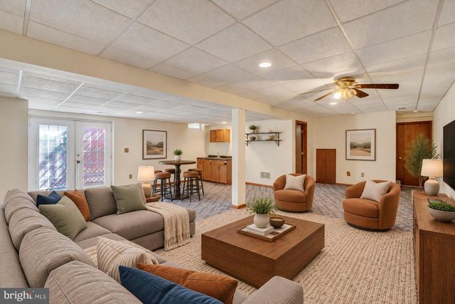 187 E SCARBOROUGH FARE, Stewartstown, PA 17363
