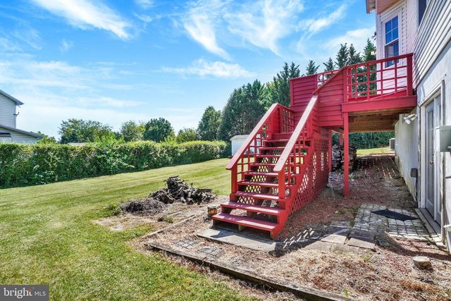 187 E SCARBOROUGH FARE, Stewartstown, PA 17363