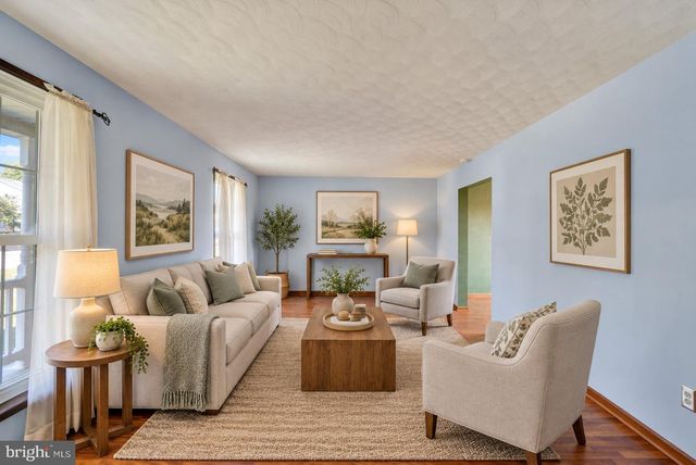 187 E SCARBOROUGH FARE, Stewartstown, PA 17363